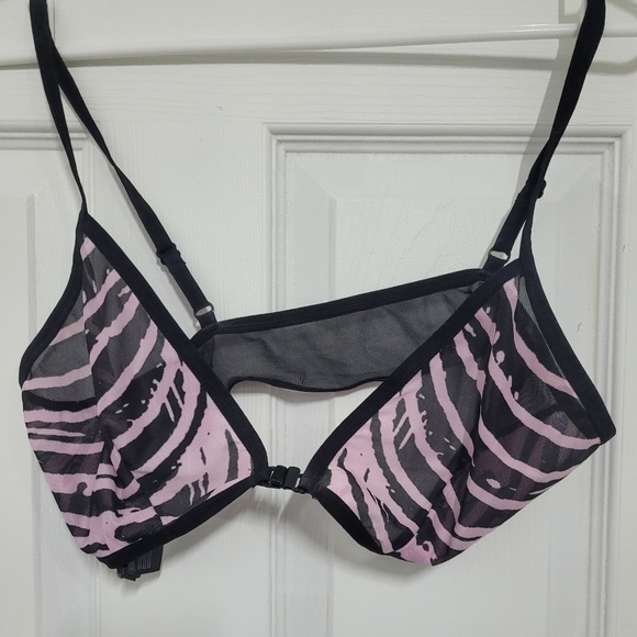 Killstar x Avril Lavigne 2PC Strummin Bra & Panty Set - Picture 7 of 8